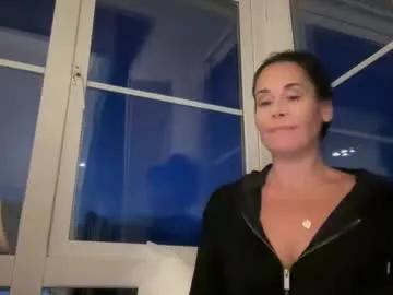 Freechat sayplsgdgrl on Chaturbate