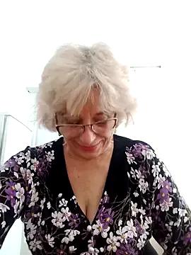 52MiaLove02 — Freechat on StripChat