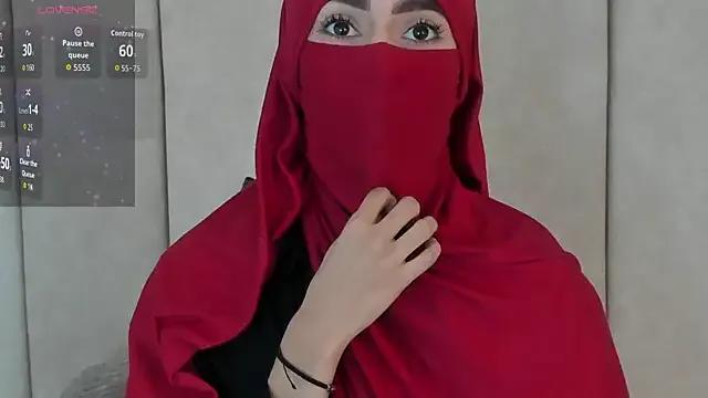 _Zahiira_ —  only face+tits oil+twerking 