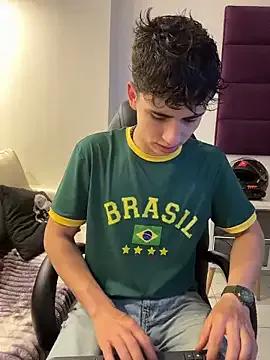 AdrianRinaldi — completly naked 4u