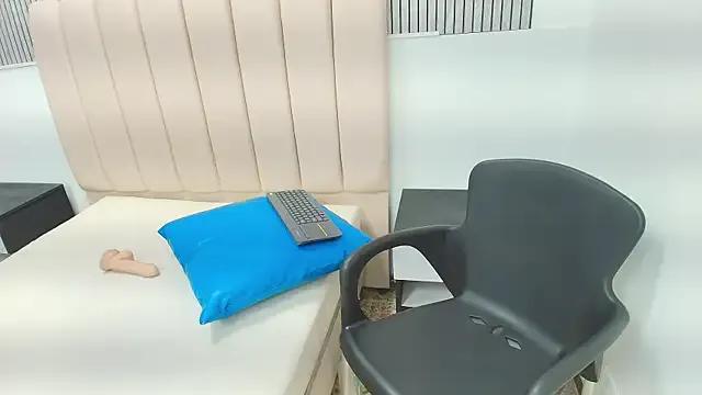 Freechat agatha_dante on StripChat