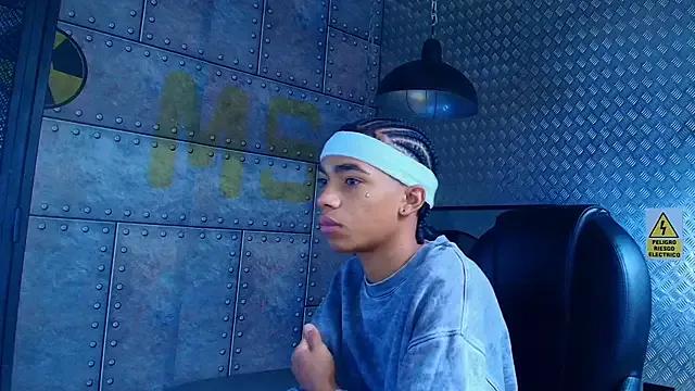 AlanCutee on StripChat 