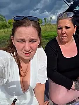 AmazingCurvy on StripChat 