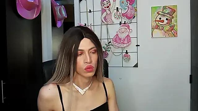 Andy_Roses — Naked with oil all over my body and mast