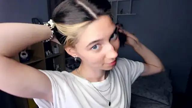 Freechat AntonettaTarring on StripChat