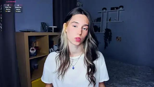 Freechat AntonettaTarring on StripChat