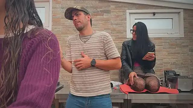 Freechat barfantasy on StripChat