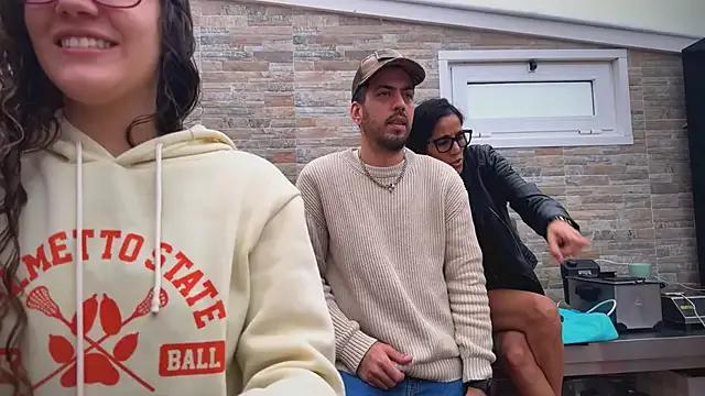 Freechat barfantasy on StripChat