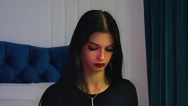 BeverlyMost on StripChat 