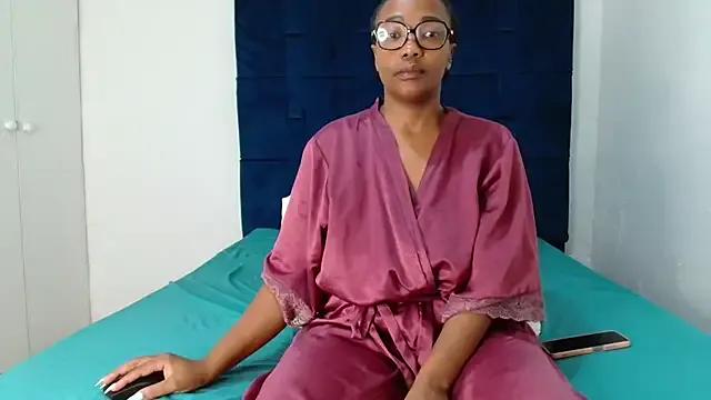 BigBootySimbax on StripChat 