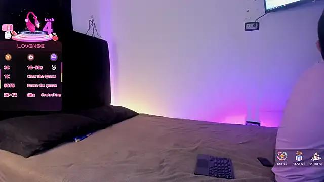 StripChat BoomChikaWow is Freechat BoomChikaWow — Show twerking