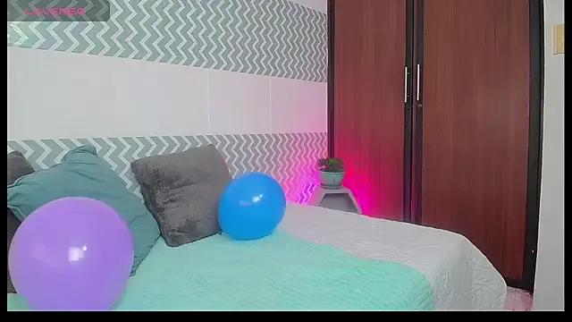 CataleyaWilson369 on StripChat 