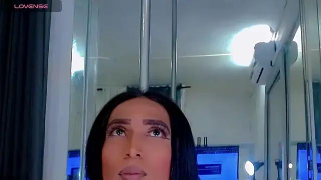 Freechat chairahot2 on StripChat