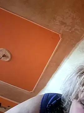 ducicsajsziii — Vibration. lvezkedjnk. Enjoyment. Tip