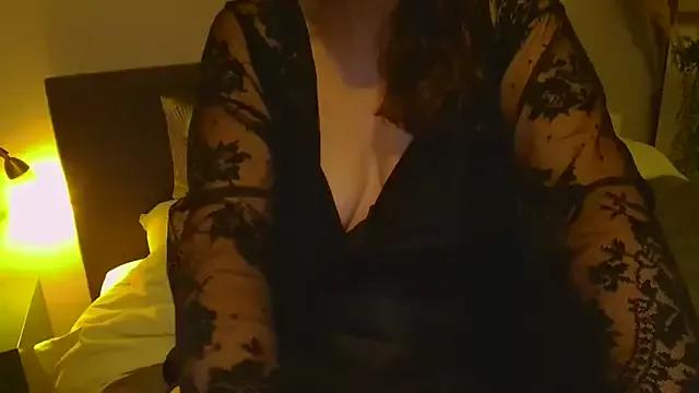 Ella_Next_Door on StripChat 