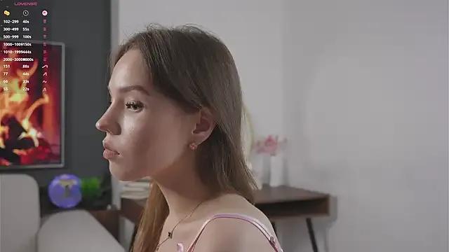 EmelySwickheimer on StripChat 