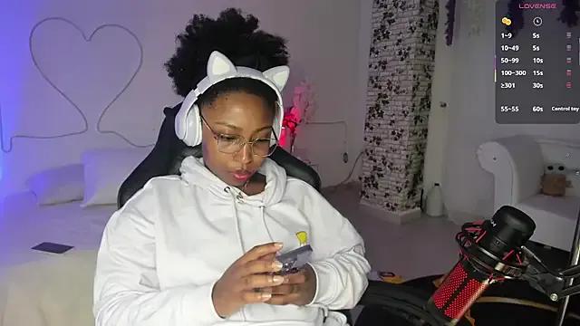 Freechat EmmaSanzz_ on StripChat