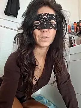 EmySkinny85 — Godiamo squirt 