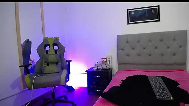 Esmeraldaa- on StripChat 