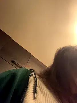 Freechat holyeroticss on StripChat