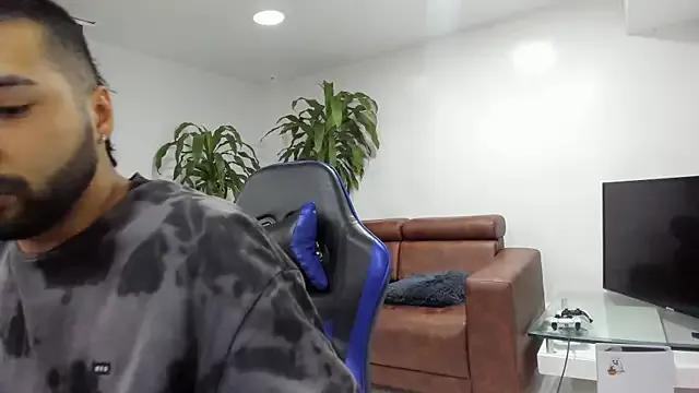 Hot_Threesomee — blowjob in the air