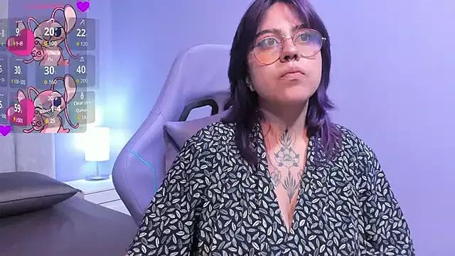 Iam_kuromi — breast squeeze 