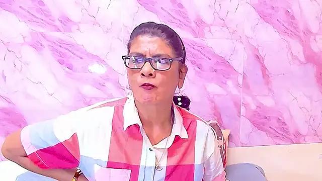 IndianAllure on StripChat 