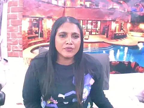 IndianSexyLady4u on StripChat 