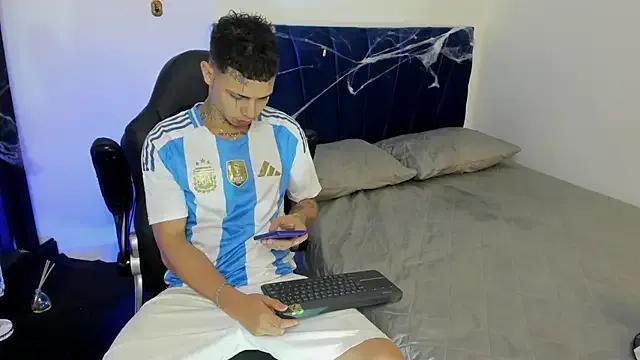 Private john_mystic on StripChat