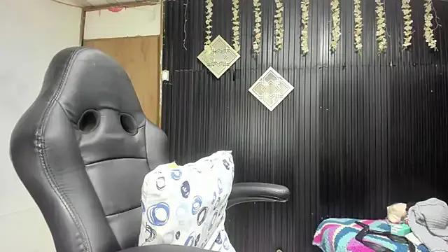 Freechat lalanaughty on StripChat