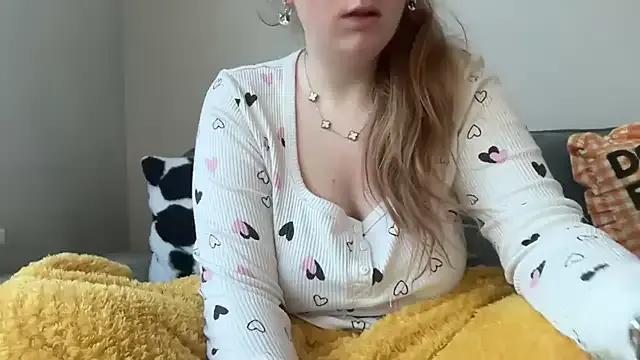 lilsbabyxo on StripChat 