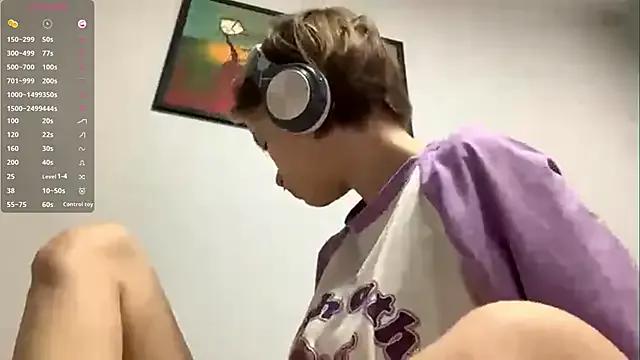 LorRebak — Play with my straps of top!