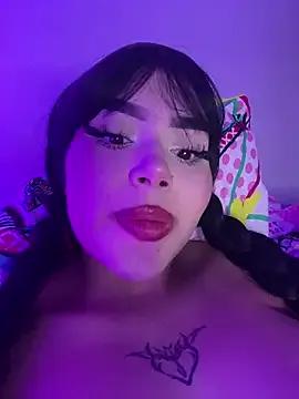 lucialauper_ — MASTURBATE MY PUSSY WITH A LOT OF SALIVA