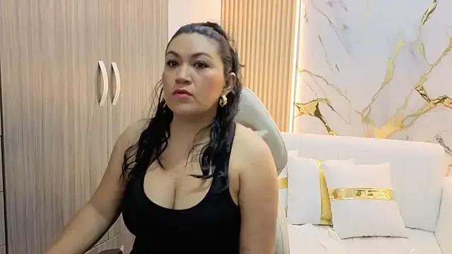 Madam_Hott on StripChat 