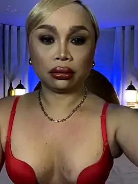 Madameblonde on StripChat 