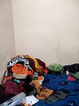 meenu_bhabhi547 on StripChat 