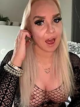 Freechat MIA-XXX on StripChat