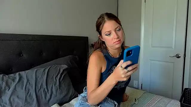 molly_witha_chance on StripChat 