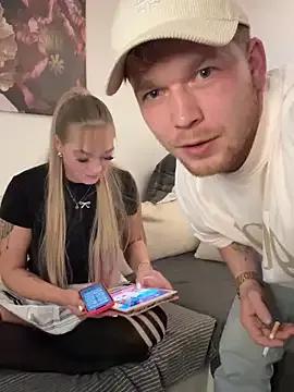 Group NickyGold_Official on StripChat