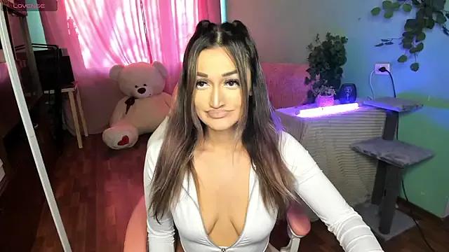 Queen_baby on StripChat 