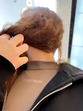 Freechat QuitieLia on StripChat