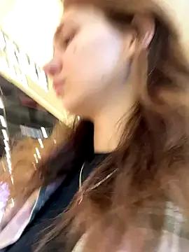 Freechat QuitieLia on StripChat