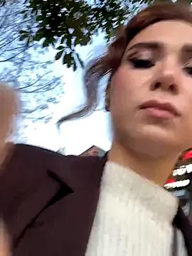 Freechat QuitieLia on StripChat