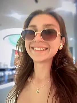 Freechat QuitieLia on StripChat