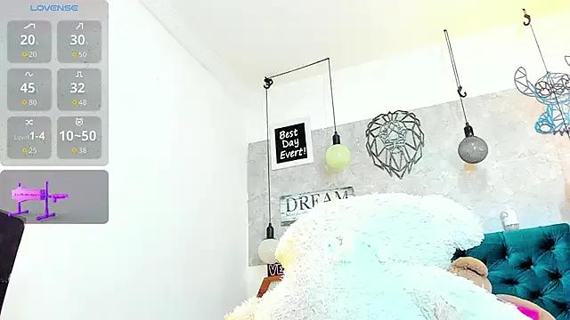 Rebeca_xs on StripChat 