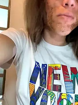 samara_veguz222 on StripChat 