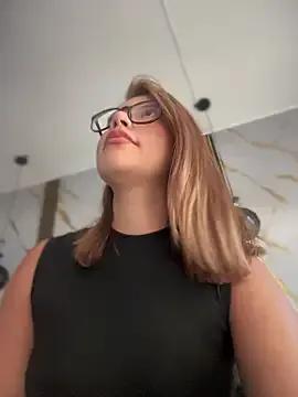 sara_calderon — PANTY OFF + FINGER IN MY PUSSY 