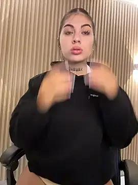 Sarasanders_4 on StripChat 