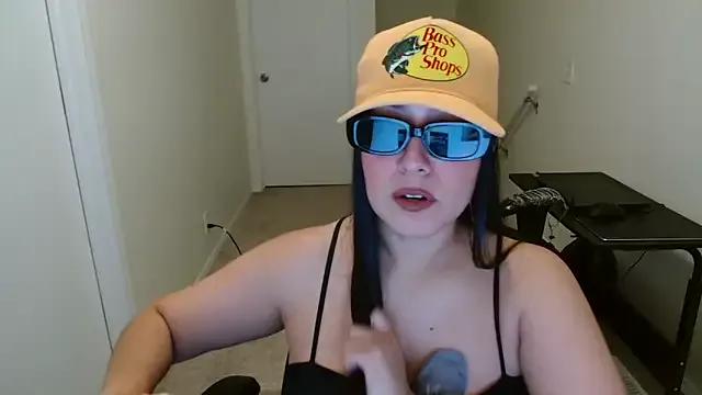 Sassy_Latina on StripChat 