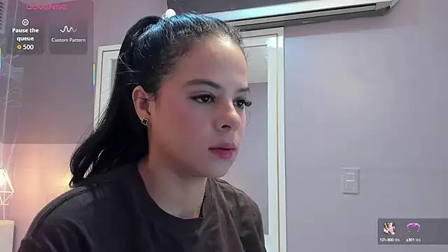 Freechat Sensual_Sophie_ on StripChat